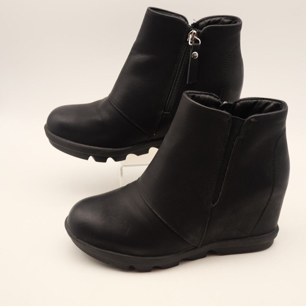 NEW Athlefit Women's 5.5  Wedge Heel Black Booties Shoes Leather